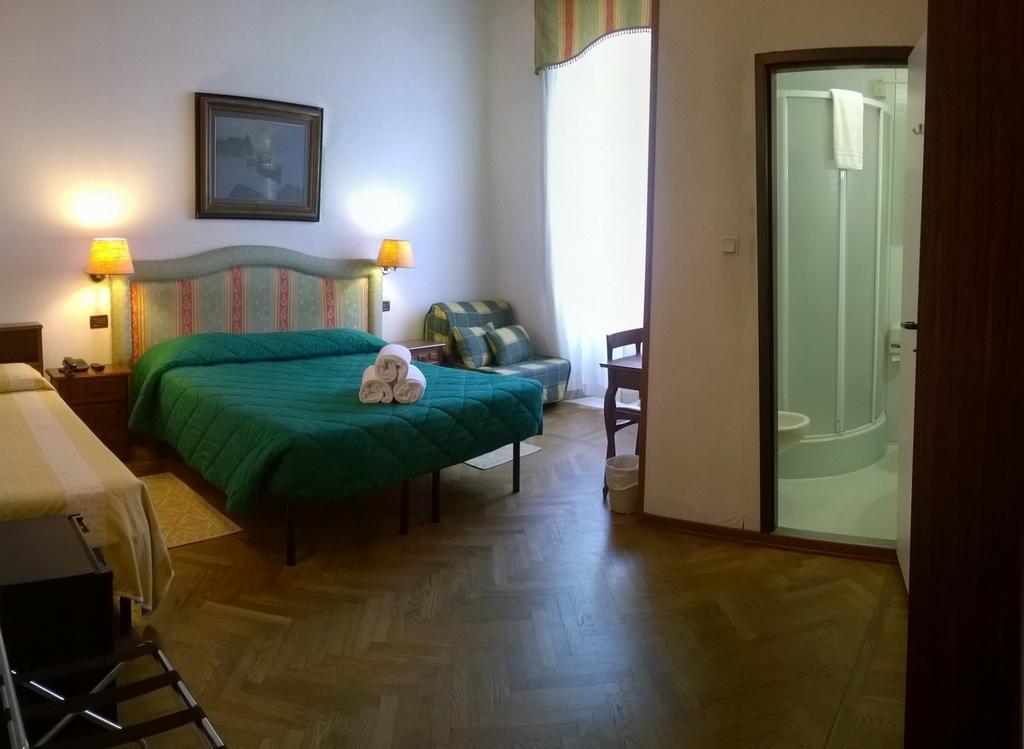 Hotel Ely ヴィアレッジョ 部屋 写真