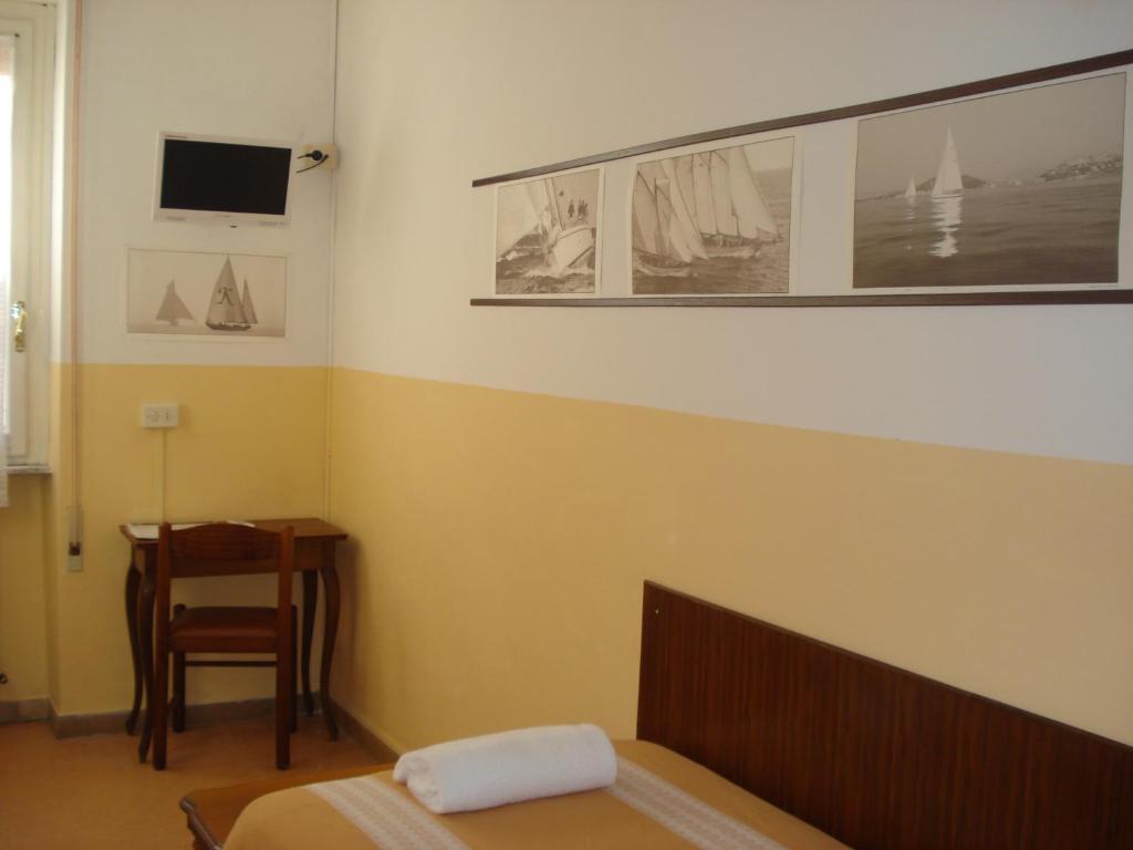 Hotel Ely ヴィアレッジョ 部屋 写真